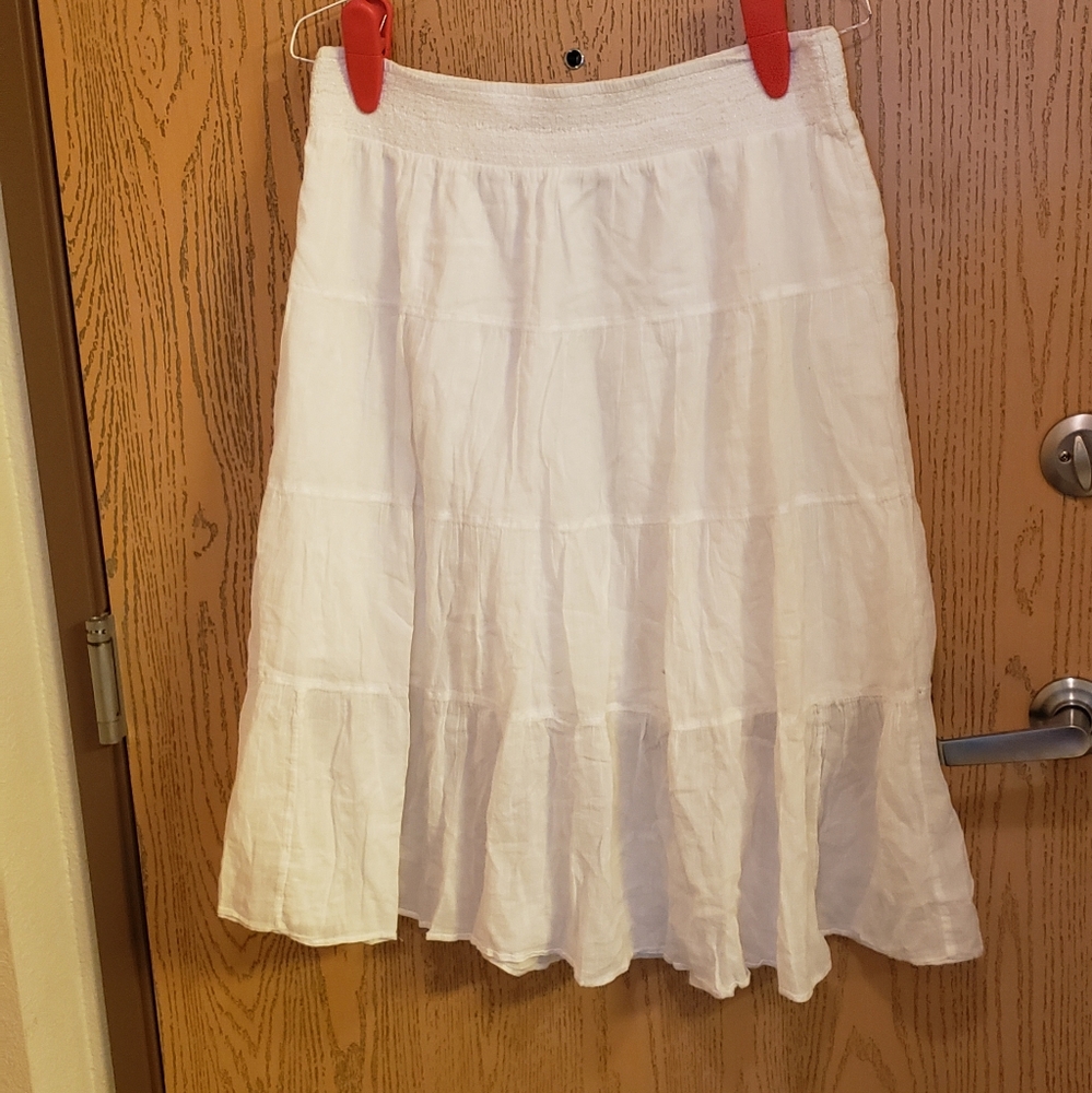 White knee length skirt